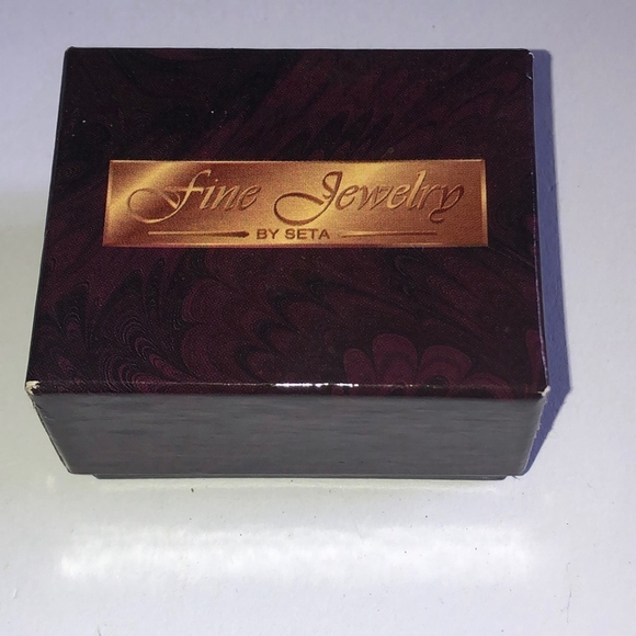 Seta Vintage Gold Tone Oval Locket Screw Back Clip On Earrings - Picture 2 of 10